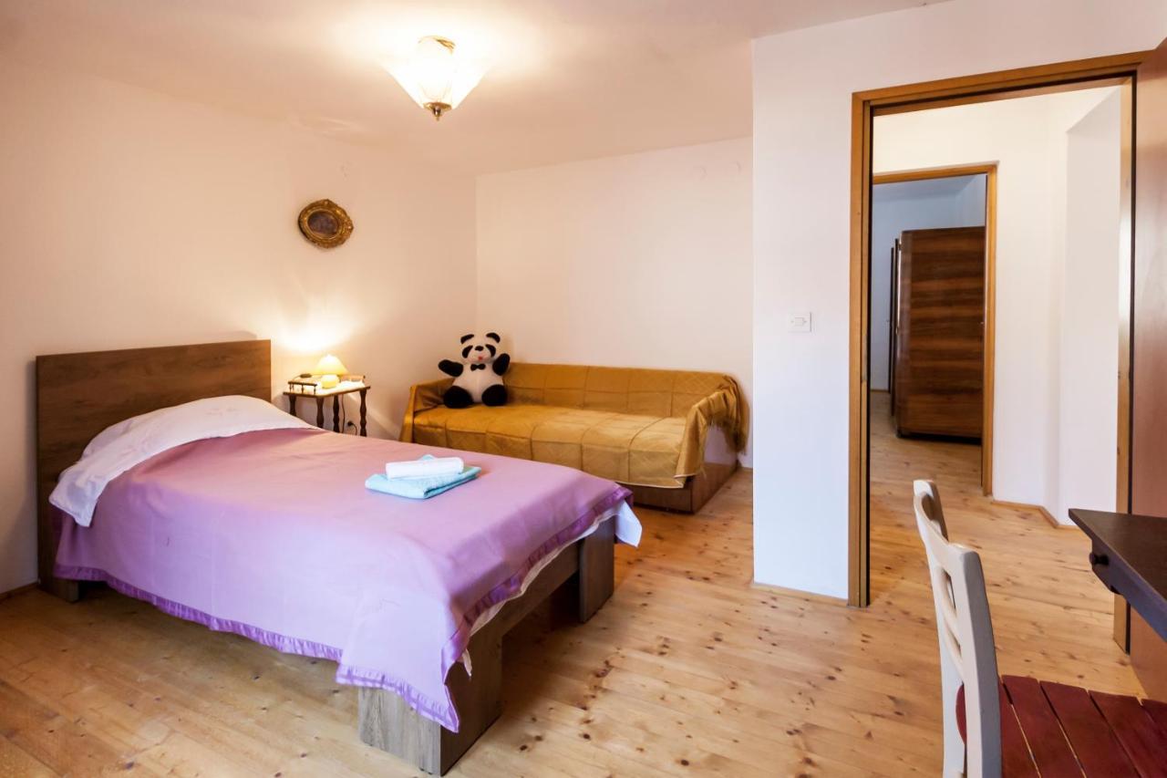 House Krizanic In Marcana, Istria, With 2 Apartments, Total 9 Guests Экстерьер фото