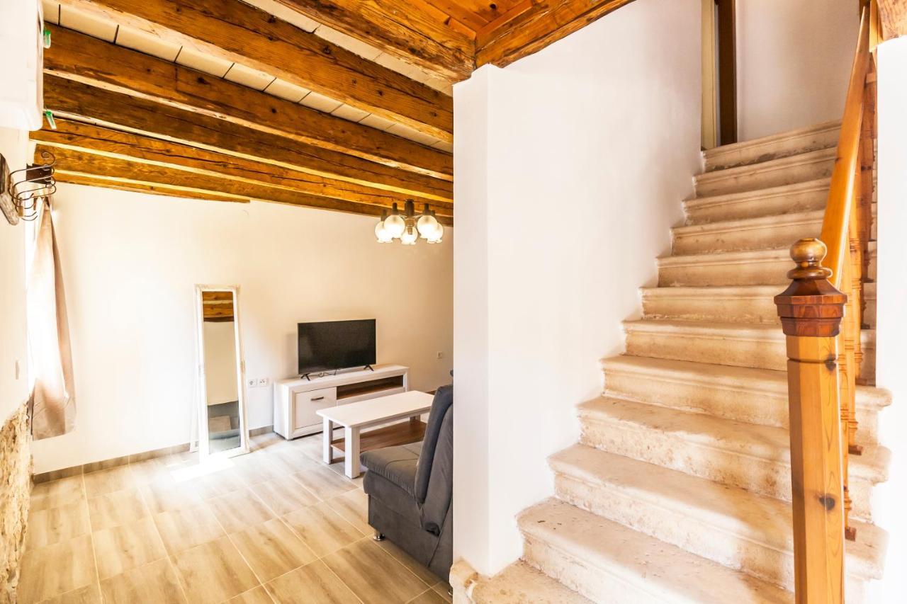 House Krizanic In Marcana, Istria, With 2 Apartments, Total 9 Guests Экстерьер фото